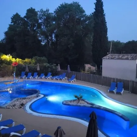 Sur Pilotis - Terrasse - 7 Personnes - Cuisine Equipee - Api-1-52-1512 * רוקברון-סור-ארז'נס
